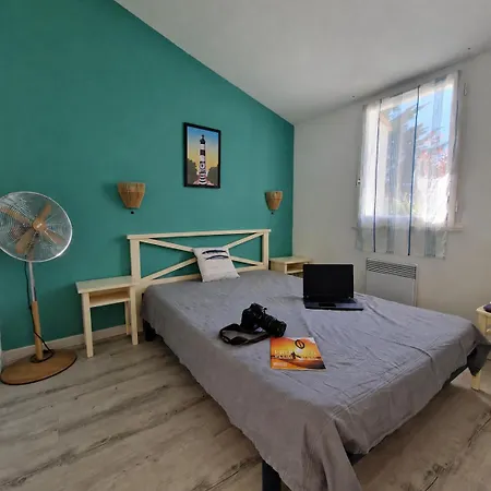 Сasa de vacaciones Charmante Petite Maison Pour 4 Personnes Cdc Fr90c10g